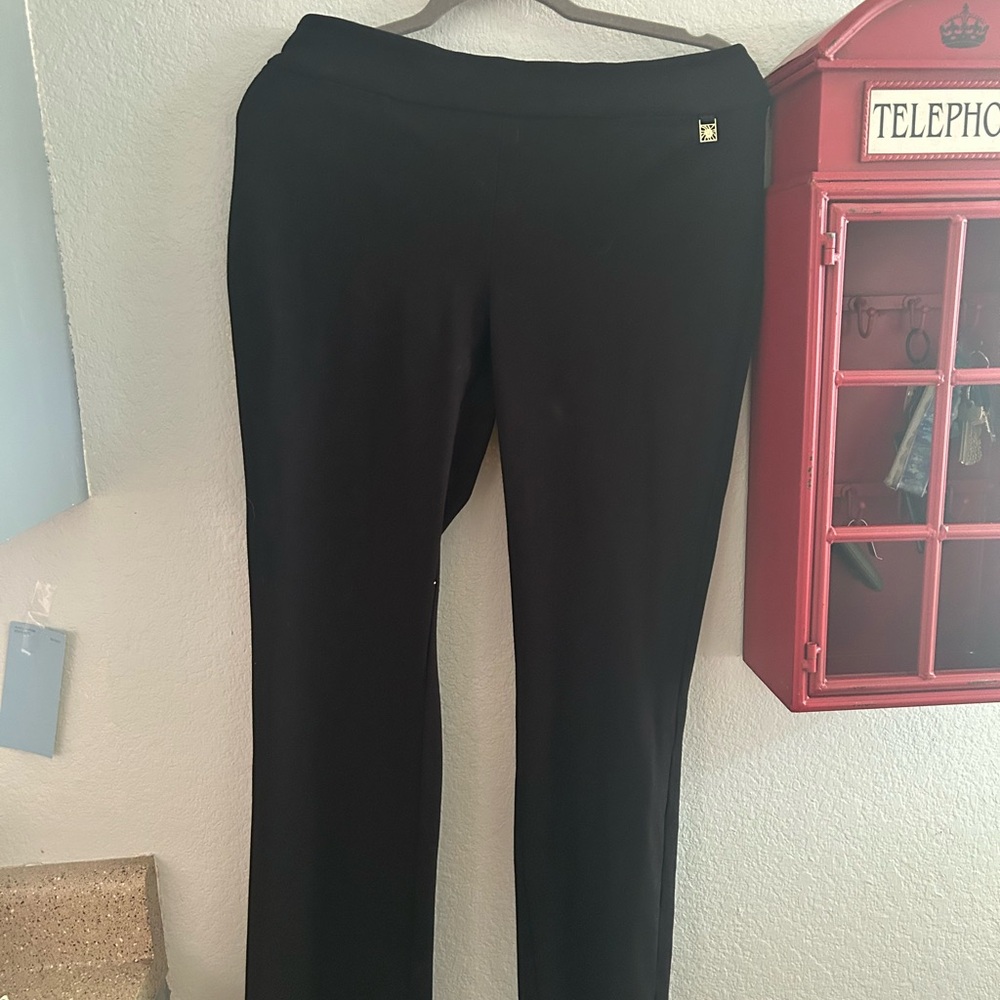 Anne Klein Classic Black Straight Leg Pants
